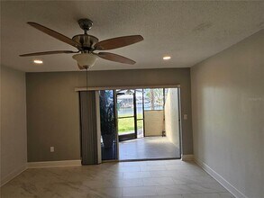 1028 Apollo Beach Blvd in Apollo Beach, FL - Building Photo - Building Photo
