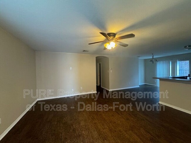 1301 Briarwood Dr in Azle, TX - Building Photo - Building Photo