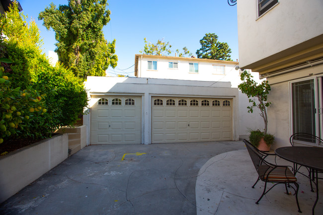 1908 N Alexandria Ave in Los Angeles, CA - Building Photo - Building Photo