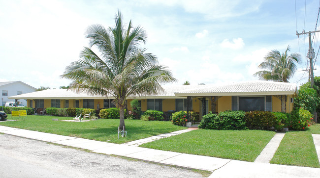 Del-barry in Deerfield Beach, FL - Foto de edificio - Building Photo