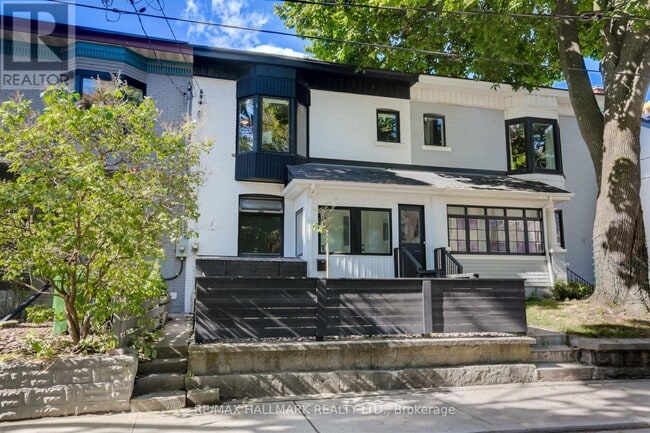 property at 10 McGee St