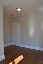 241 Maverick St, Unit 2 in Boston, MA - Building Photo - Building Photo