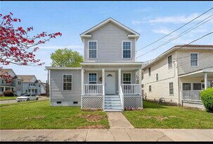 2701 Wickham Ave in Newport News, VA - Building Photo