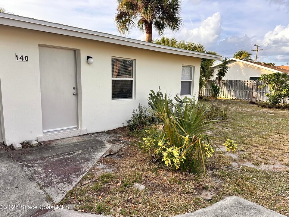 140 Niemira Ave in Indialantic, FL - Building Photo