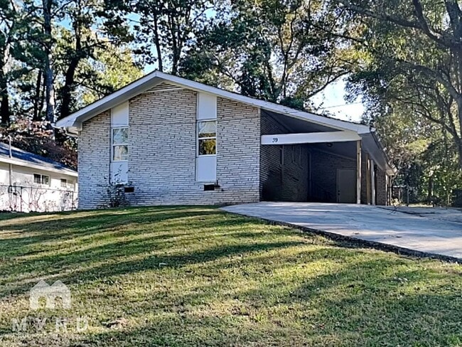 property at 39 Springside Dr SE