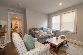 47 Henry St in Kings Park, NY - Building Photo - Building Photo