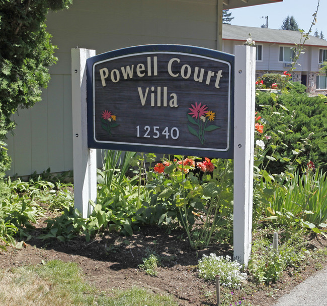 Powell Court Villa in Portland, OR - Building Photo - Building Photo