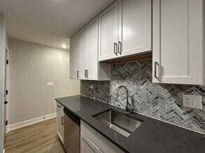 535 W Aldine in Chicago, IL - Foto de edificio - Building Photo