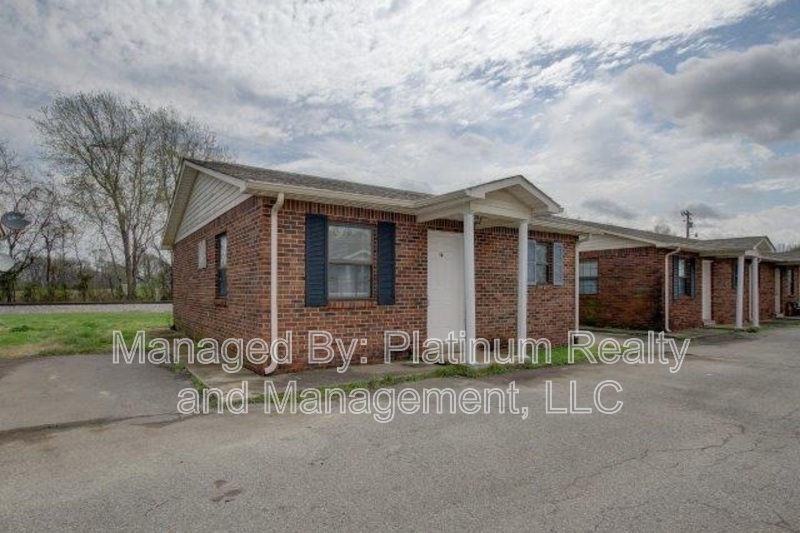 19-419 Thompsonville Ln in Oak Grove, KY - Building Photo