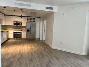 999 SW 1st Ave, Unit 2301 in Miami, FL - Building Photo - Building Photo