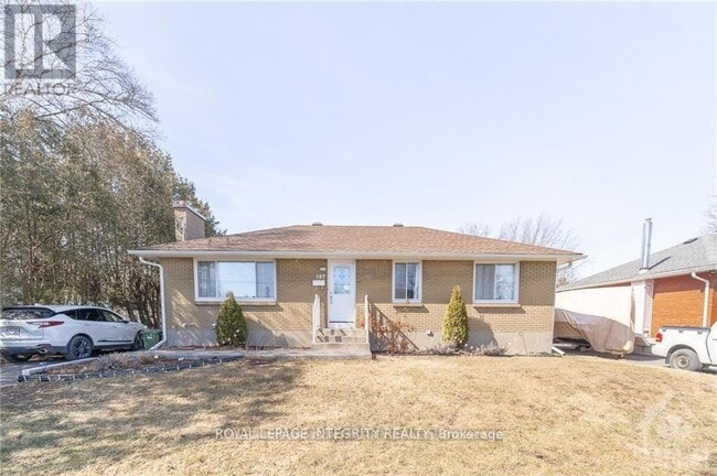property at 147 Oakridge Blvd