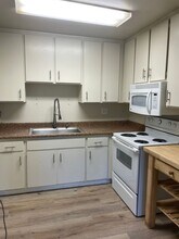 3 Mefford Way in Chico, CA - Building Photo - Building Photo