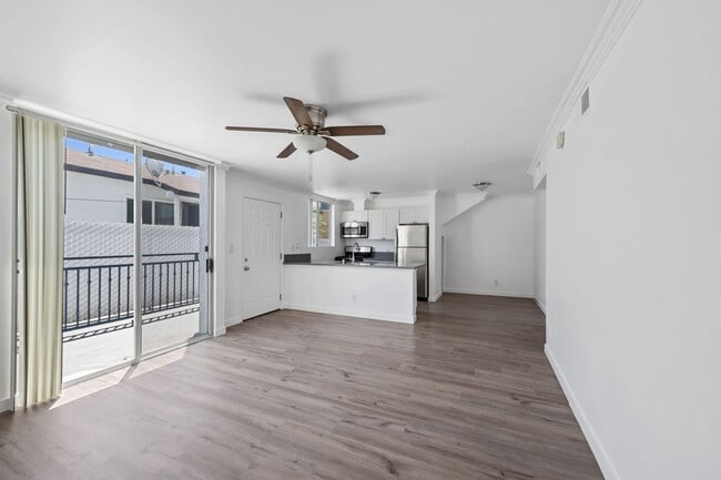 6042 Barton Ave in Los Angeles, CA - Building Photo - Building Photo