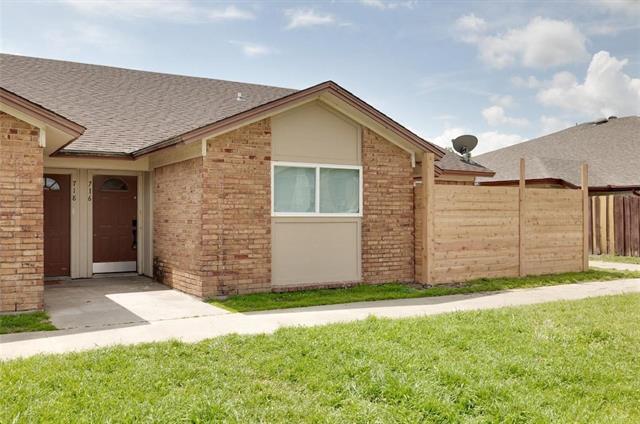 716 E Pecan St in Hurst, TX - Building Photo - Building Photo