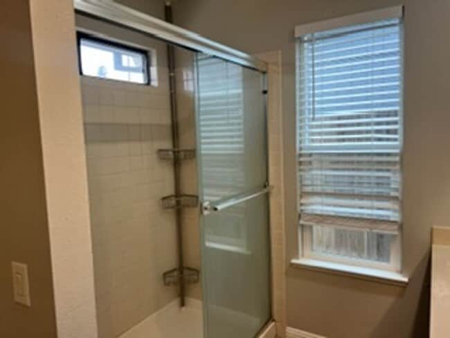 8171 Darien Cir in Sacramento, CA - Building Photo - Building Photo