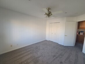 4817 Straight Flush Dr in Las Vegas, NV - Building Photo - Building Photo