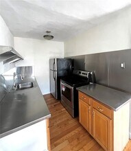 1001 7th St, Unit 105 in Miami Beach, FL - Building Photo - Building Photo