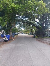 1820 N 59th Ave in Hollywood, FL - Building Photo - Building Photo