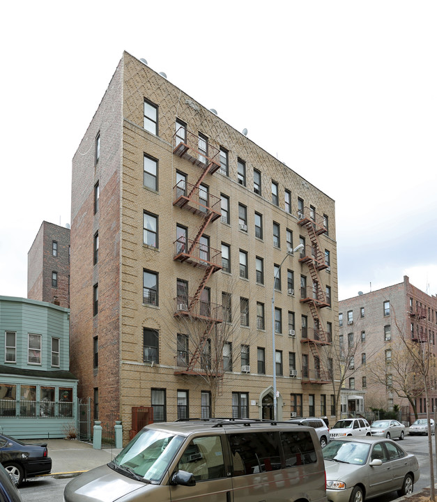 3050 Decatur in Bronx, NY - Building Photo