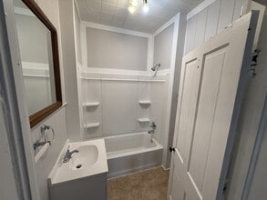 301 N 7th St in Murray, KY - Building Photo - Building Photo