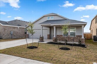 212 Seven Seas Dr in Kyle, TX - Building Photo - Building Photo