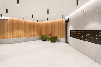 Muro in Vancouver, BC - Building Photo - Lobby