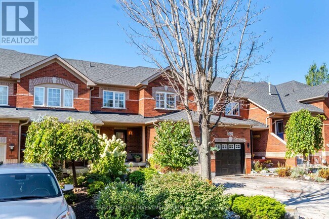 2228 Hummingbird Way in Oakville, ON - Building Photo - Building Photo
