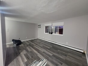 14815-14835 Euclid Ave in East Cleveland, OH - Building Photo - Building Photo