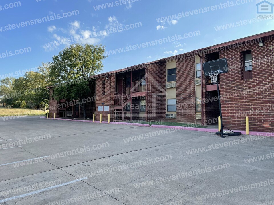 1912 SW D Ave in Lawton, OK - Building Photo