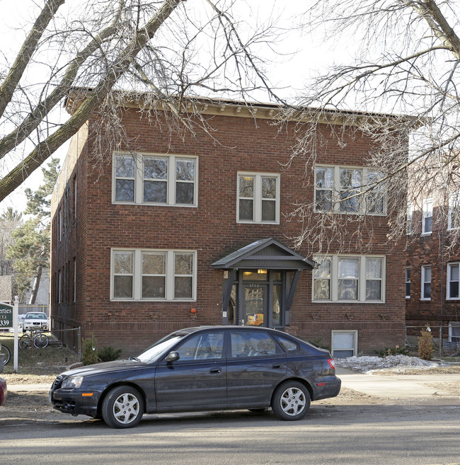 1712 Grand Ave in St. Paul, MN - Building Photo - Building Photo