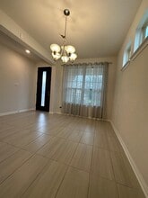 2430 Castello Wy in San Antonio, TX - Building Photo - Building Photo