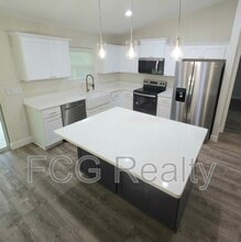 9547 N Sandree Dr in Citrus Springs, FL - Building Photo - Building Photo