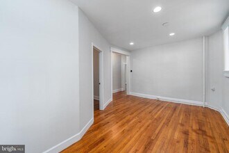 101 E 33rd St in Baltimore, MD - Building Photo - Building Photo