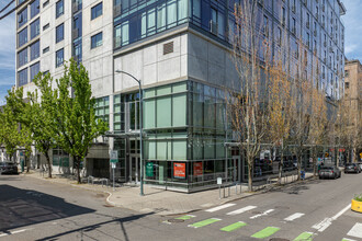 The Edge Lofts in Portland, OR - Foto de edificio - Building Photo