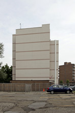 Riverwalk Condos in Brampton, ON - Building Photo - Building Photo