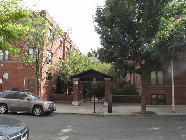 property at 807 W Cornelia Ave