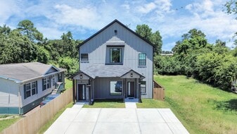 7815 Joy St in Houston, TX - Building Photo