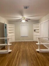 1244 Bailey Ave in San Antonio, TX - Building Photo - Building Photo