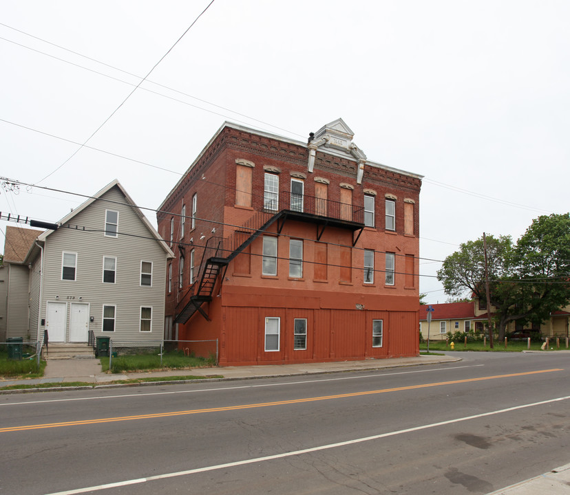 579-587 North St in Rochester, NY - Building Photo