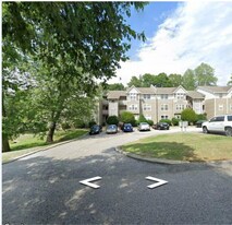 6768 Willowbrook Dr in Fayetteville, NC - Building Photo