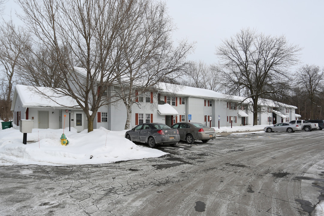 Caledonia Apartments in Caledonia, NY - Foto de edificio