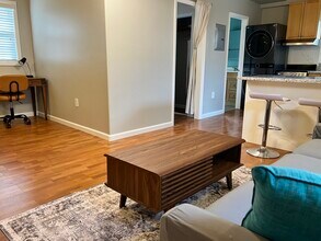 527 Paopua Pl in Kailua, HI - Building Photo - Building Photo