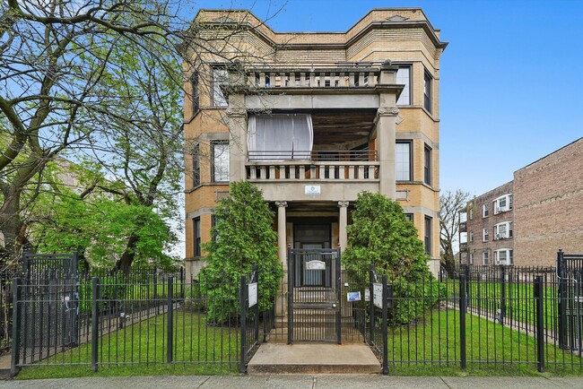 property at 1519 E Marquette Rd