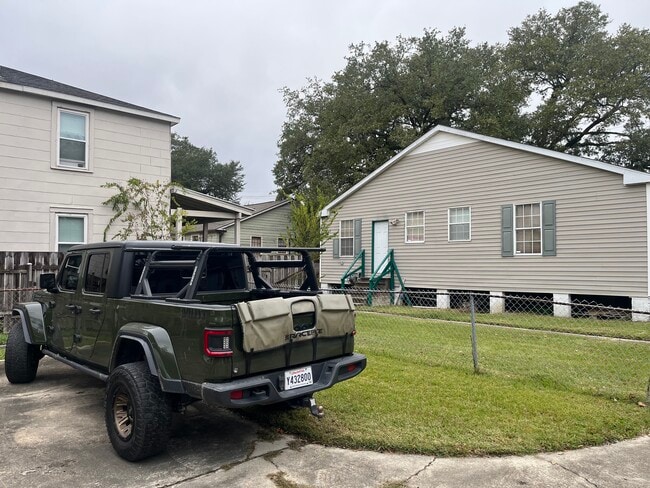 property at 4832 Convention St