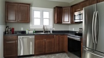 139 bennett rd, Unit 1038 in Cheektowaga, NY - Building Photo