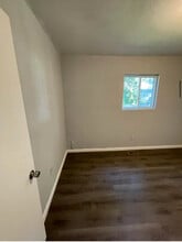 1403 Richard Dr in Sauget, IL - Building Photo - Building Photo