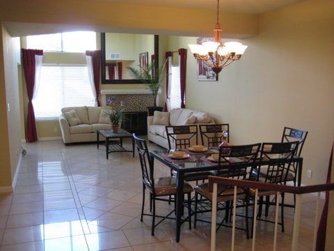 1919 Barton Way in Hayward, CA - Foto de edificio - Building Photo