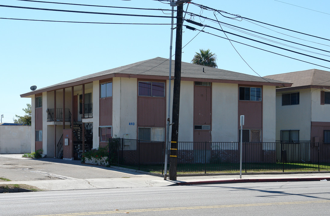 440 E Pleasant Valley Rd in Oxnard, CA - Building Photo