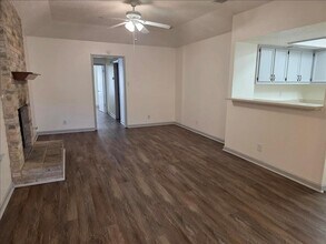 12302 Los Indios Trail in Austin, TX - Building Photo - Building Photo