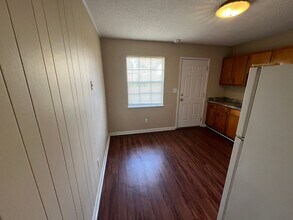 4220 E Johnson Ave in Pensacola, FL - Building Photo - Building Photo